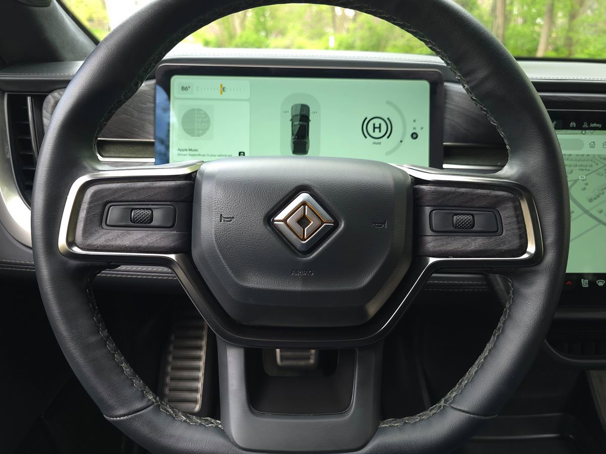 Used 2024 Rivian R1T Adventure AWD/4WD image 27