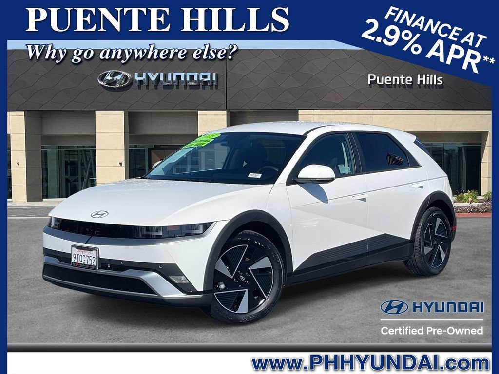 Certified 2025 Hyundai Ioniq 5 SE image 1