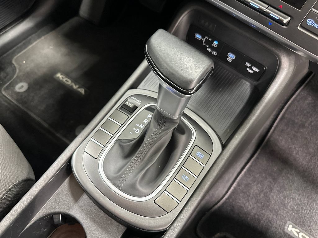Certified 2025 Hyundai Kona SEL FWD image 22