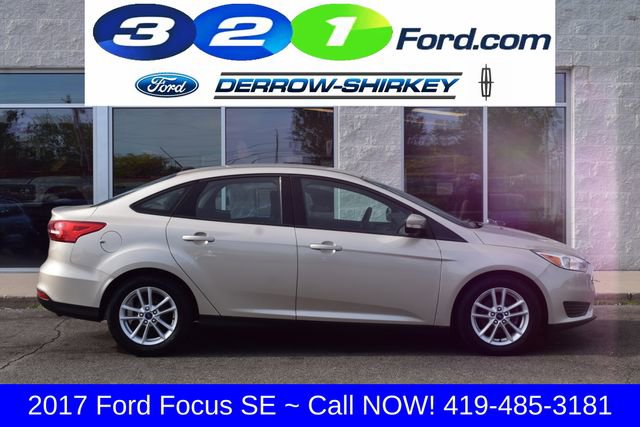 Used 2017 Ford Focus SE FWD image 3