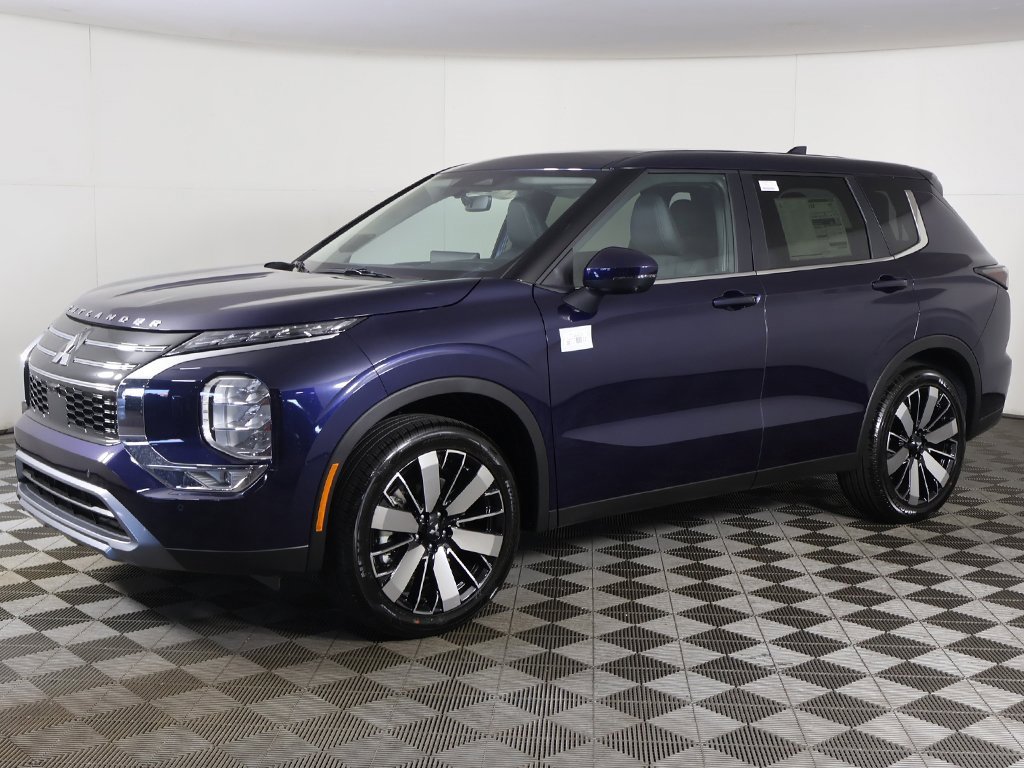 New 2025 Mitsubishi Outlander SE image 10