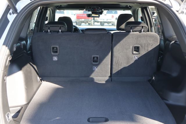 New 2026 Jeep Grand Cherokee Laredo X image 8