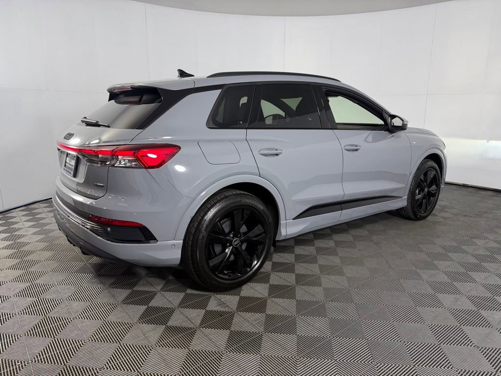 Used 2024 Audi Q4 e-tron Prestige w/ Black Optic Package AWD/4WD image 7