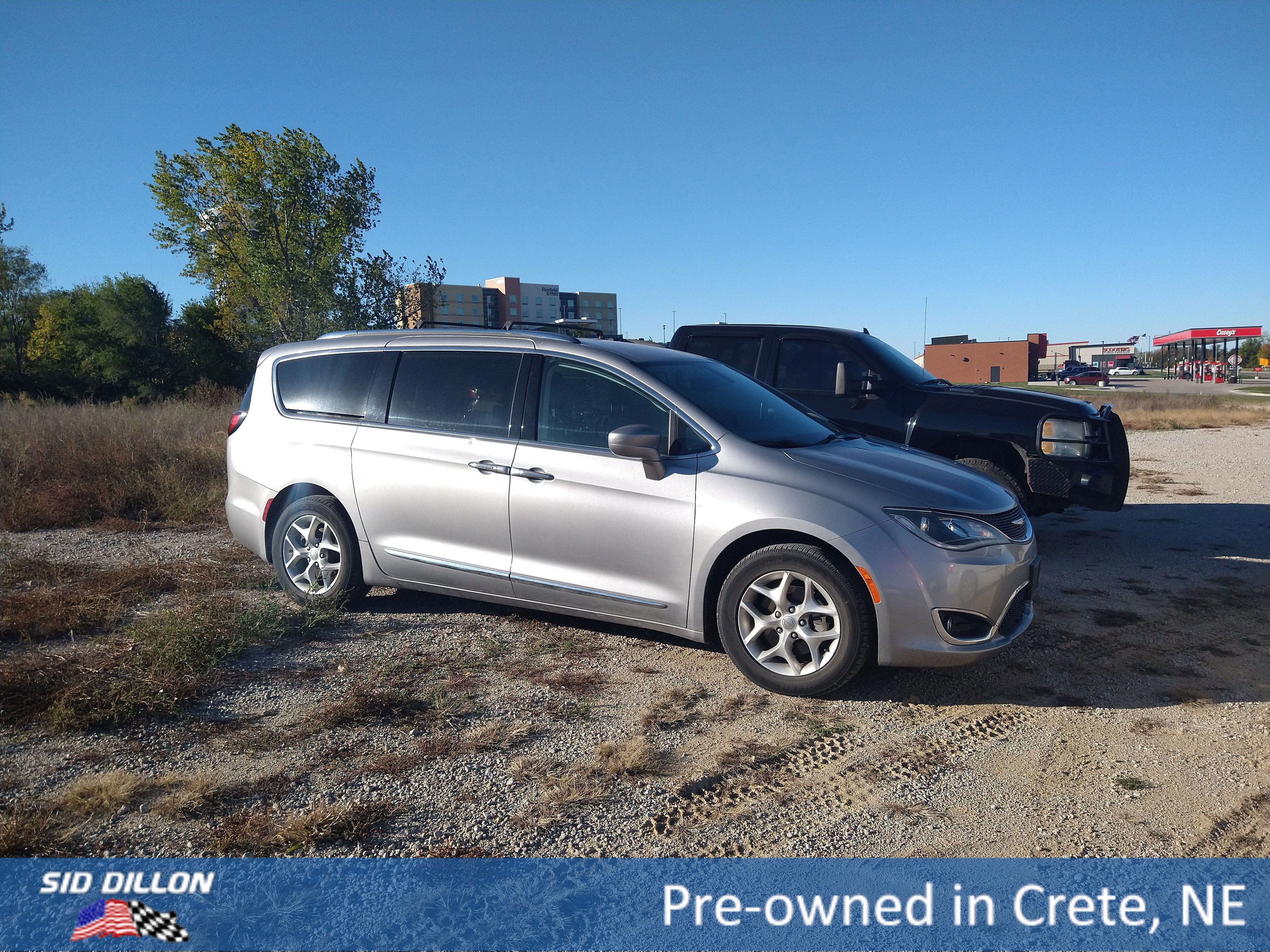 Used 2017 Chrysler Pacifica Touring-L Plus w/ Tire & Wheel Group