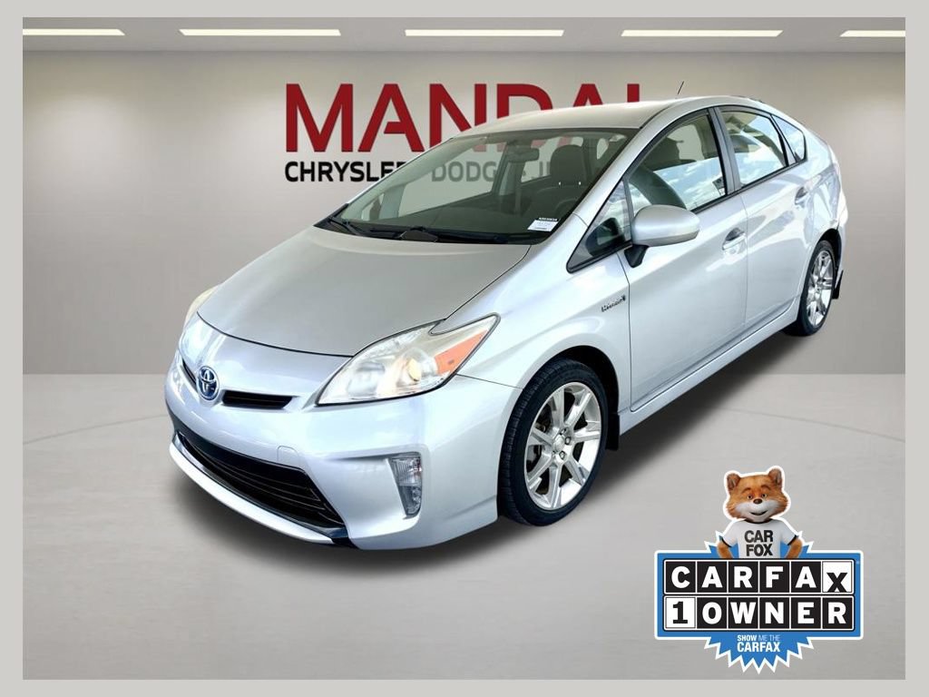 Used 2014 Toyota Prius Two FWD video 1