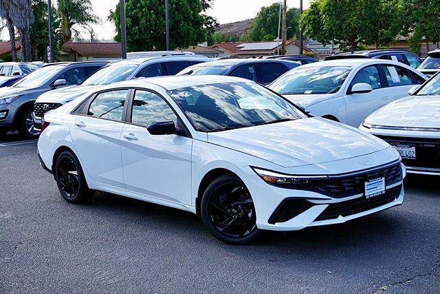 New 2026 Hyundai Elantra Sport FWD image 3