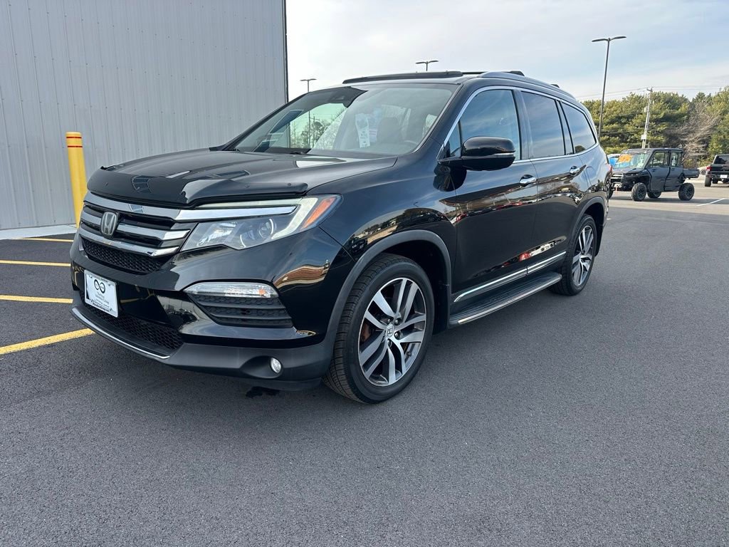 Used 2017 Honda Pilot Elite image 3