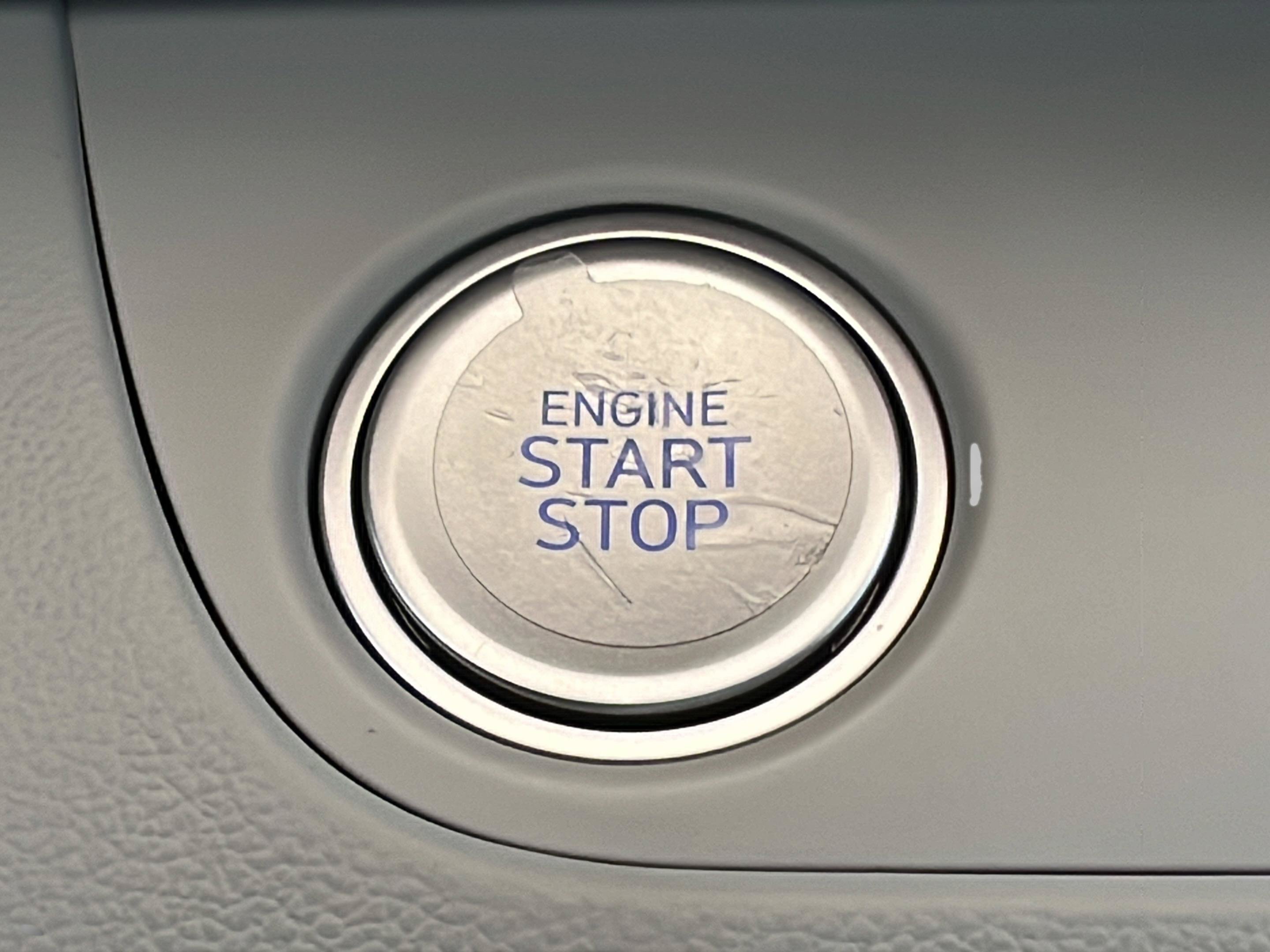 Certified 2025 Hyundai Elantra Limited FWD image 32