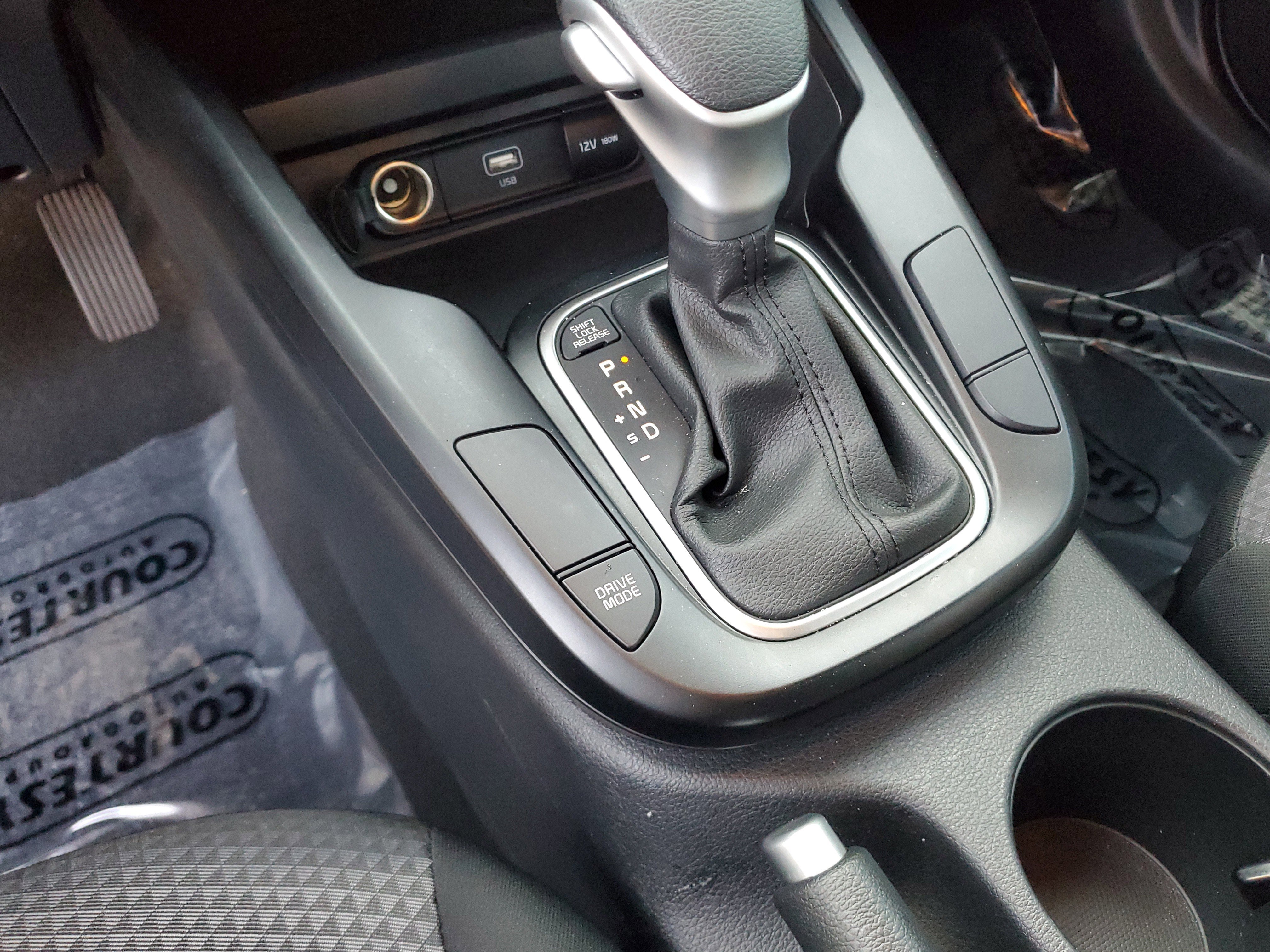 Certified 2025 Kia Soul LX w/ LX Technology Package image 21