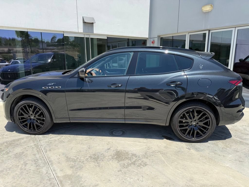 Certified 2022 Maserati Levante GT AWD/4WD image 6
