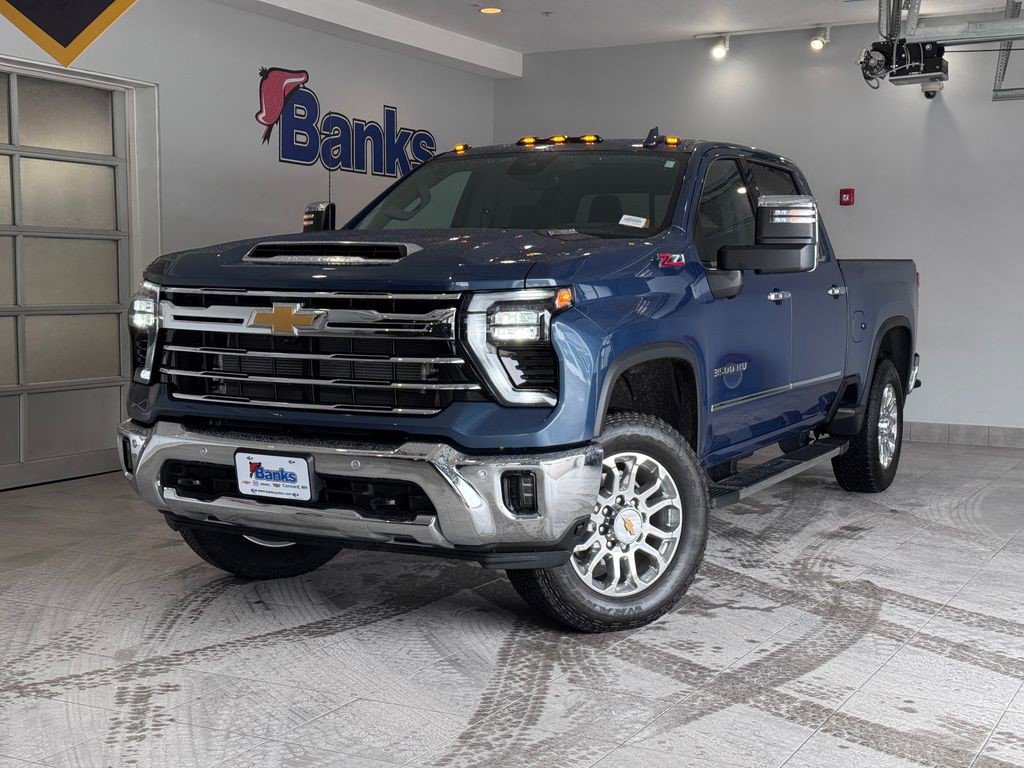 Certified 2025 Chevrolet Silverado 3500 LTZ w/ LTZ Premium Package image 2