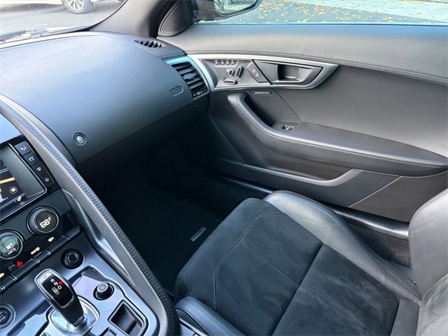 Used 2018 Jaguar F-TYPE Base image 20