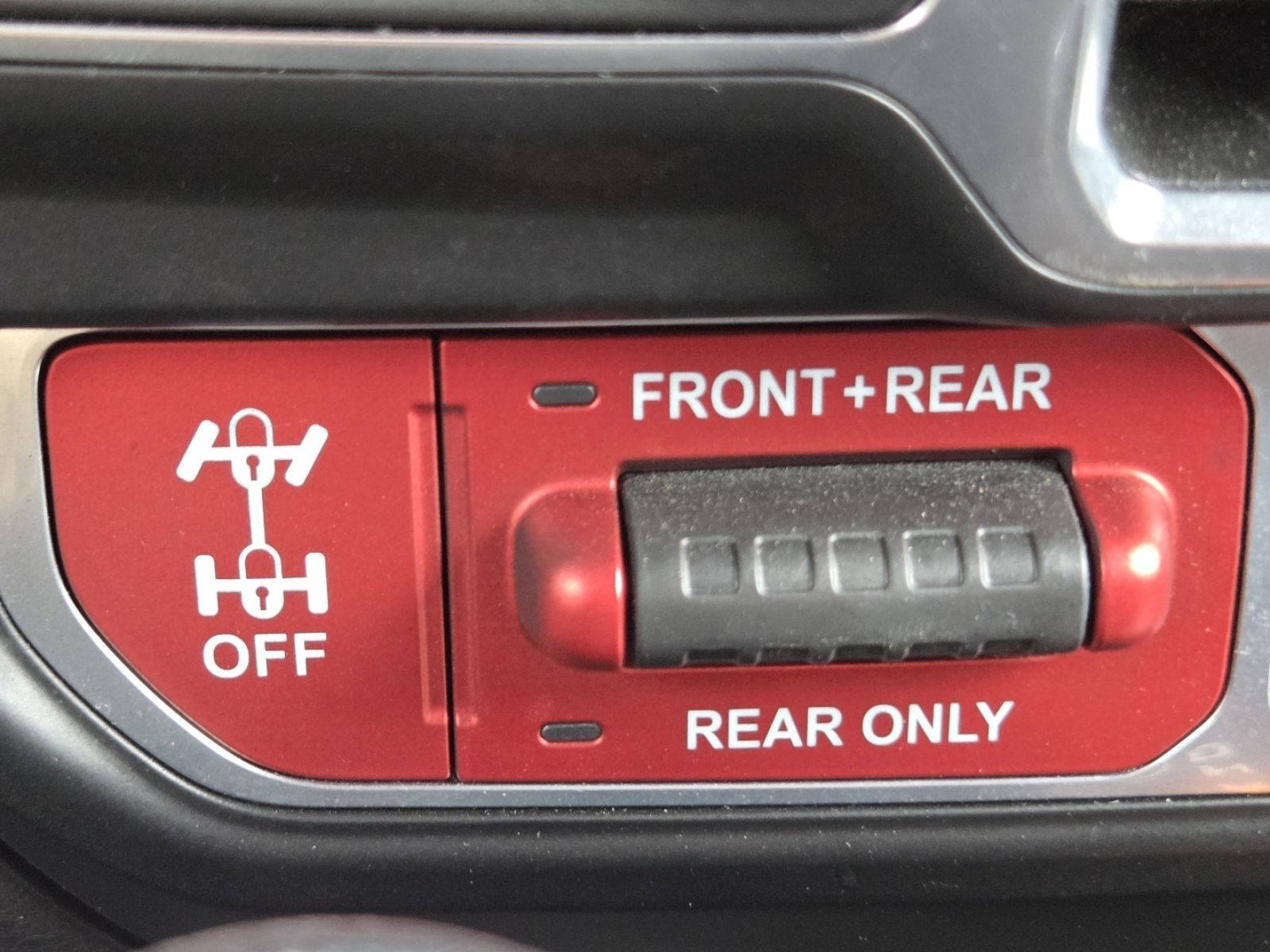 Used 2022 Jeep Wrangler Unlimited Rubicon AWD/4WD image 4