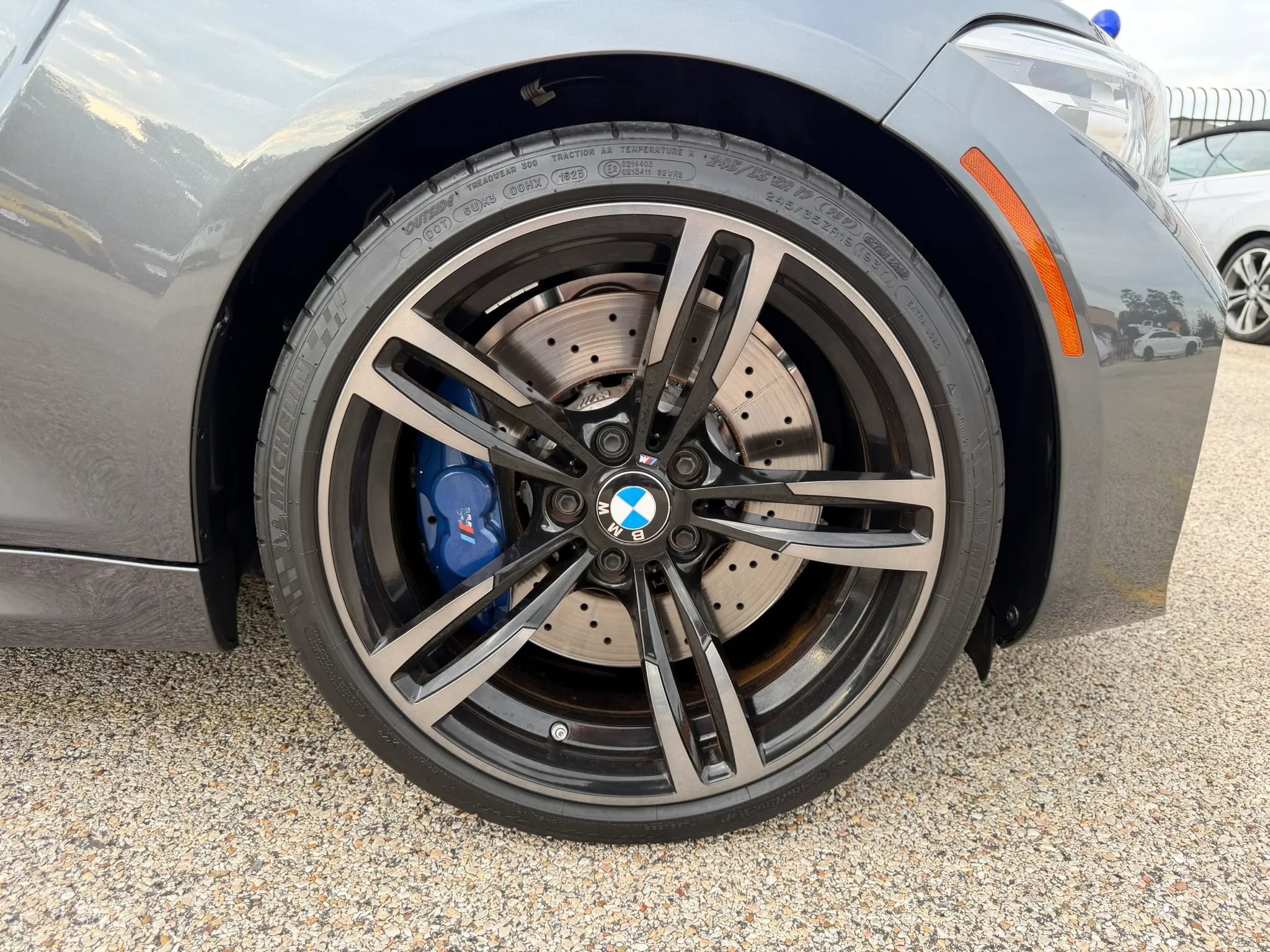 Used 2018 BMW M2 RWD image 15