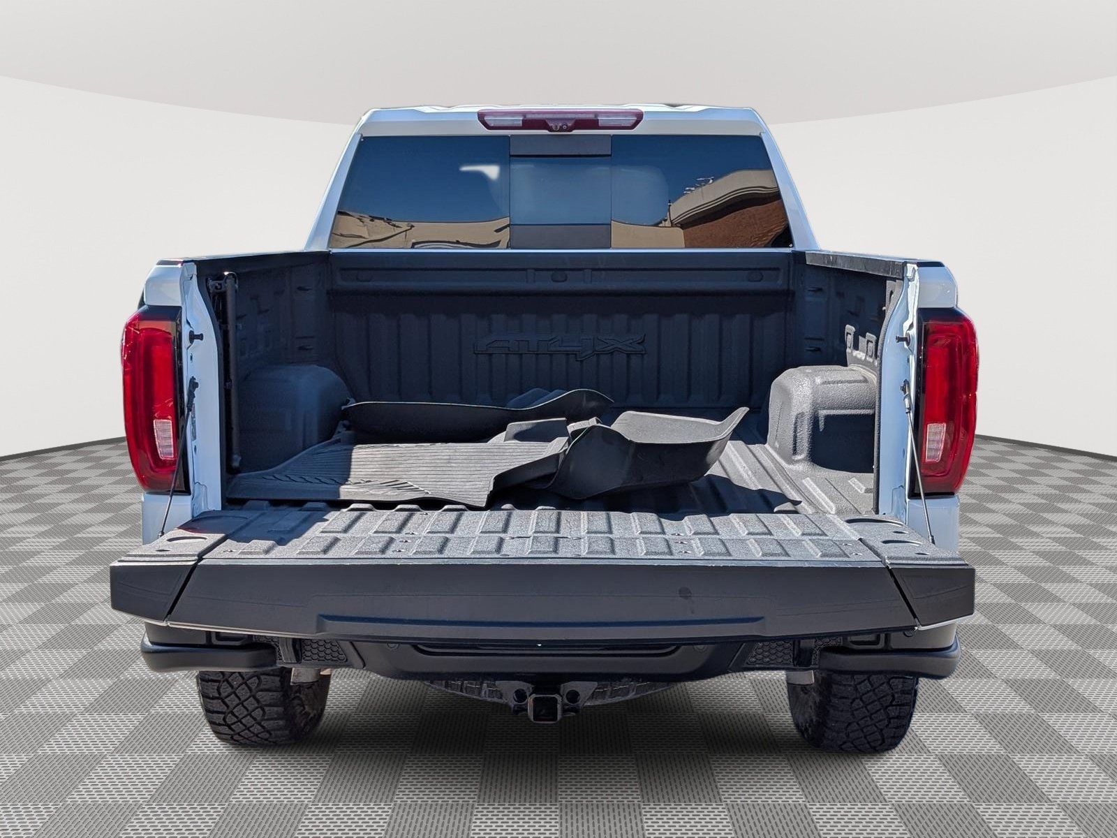 Used 2023 GMC Sierra 1500 AT4X w/ AT4X AEV Edition AWD/4WD image 14