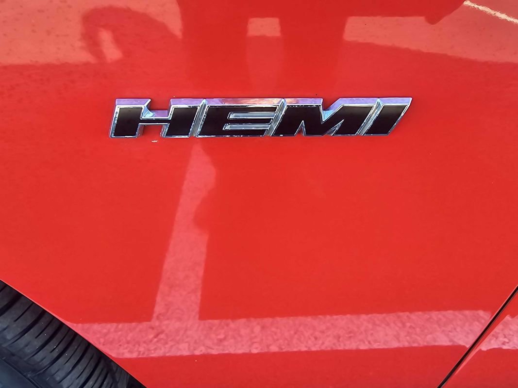 Used 2015 Dodge Challenger R/T w/ Quick Order Package 22B R/T image 9