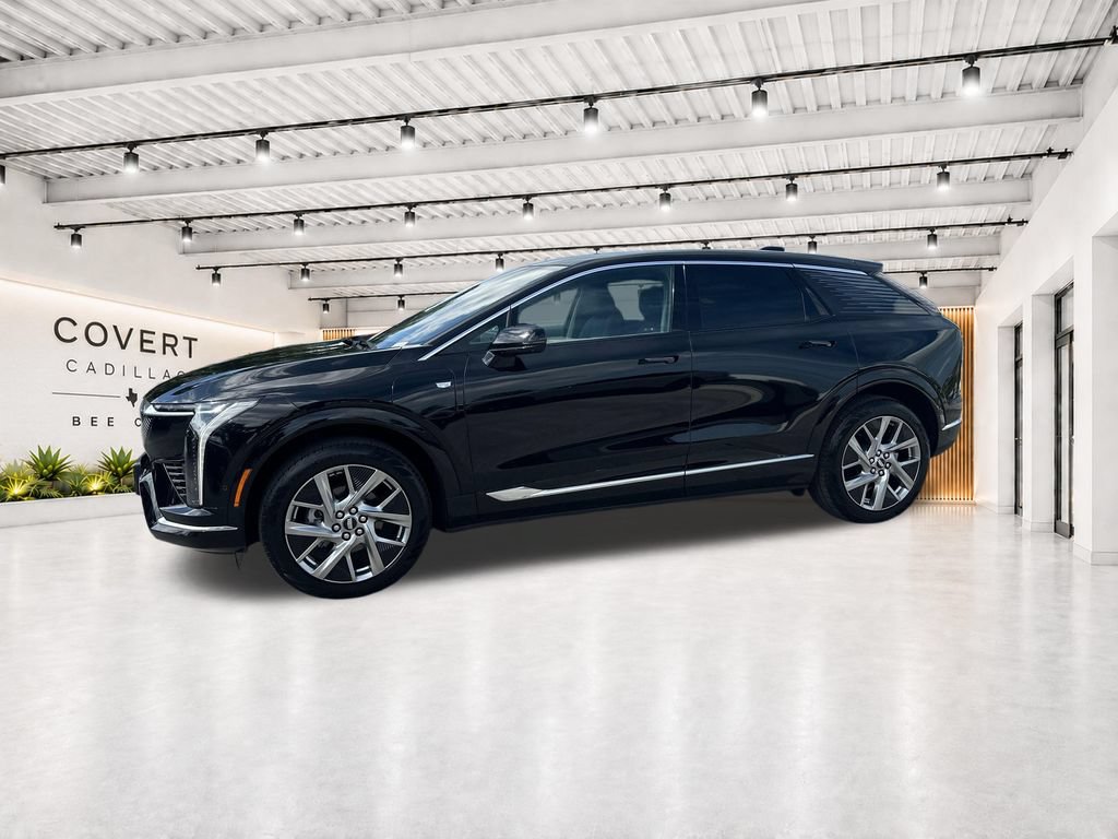 Used 2025 Cadillac Optiq Luxury 1 AWD/4WD image 5