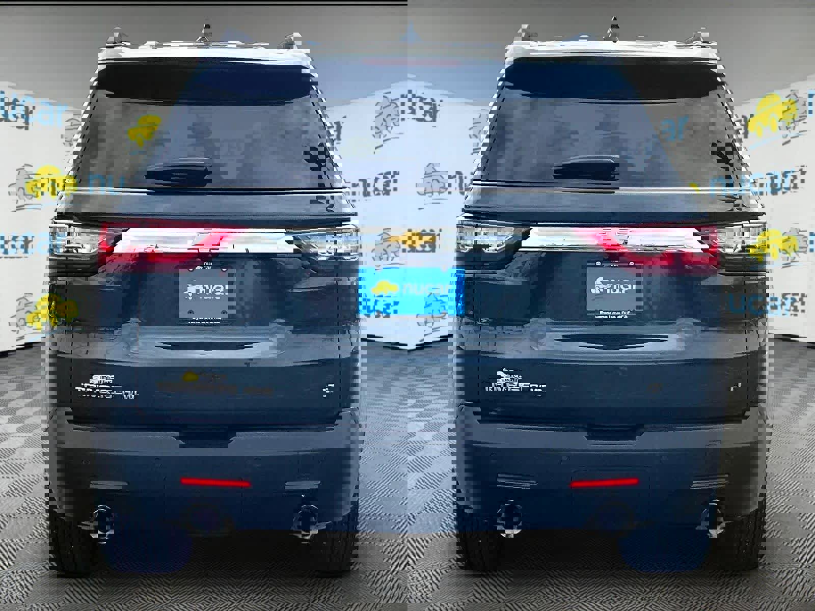 Used 2020 Chevrolet Traverse LT w/ LT Premium Package AWD/4WD image 5