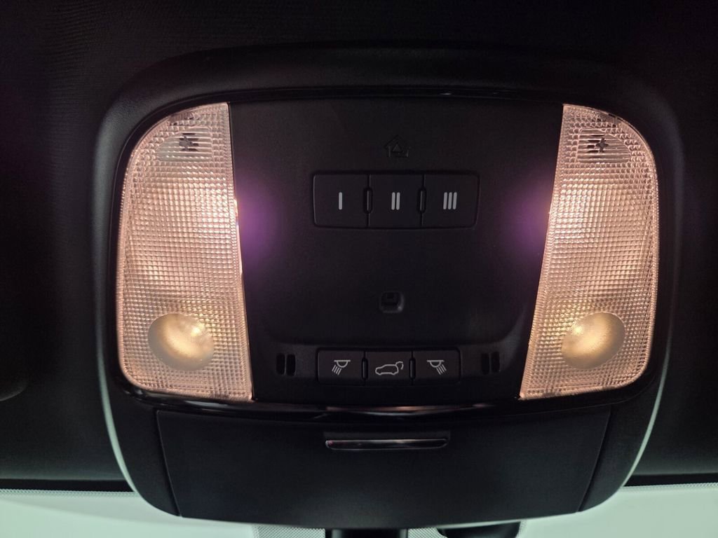 Certified 2024 Dodge Durango R/T w/ Blacktop Package image 17