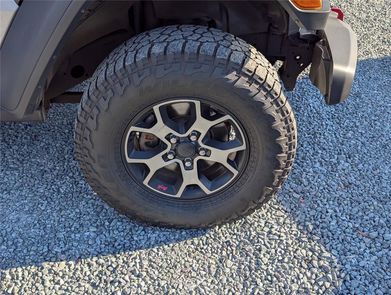 Used 2018 Jeep Wrangler Unlimited Rubicon image 10