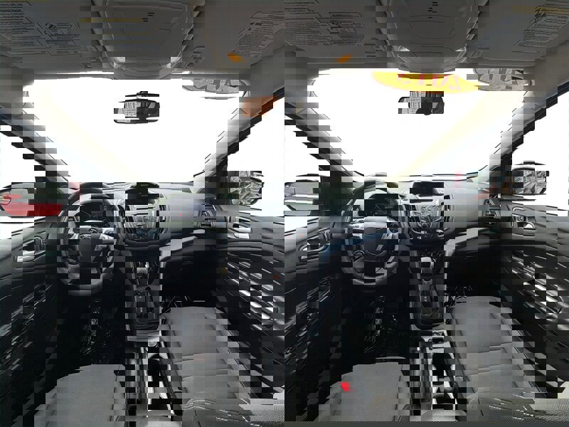 Used 2015 Ford Escape SE image 19