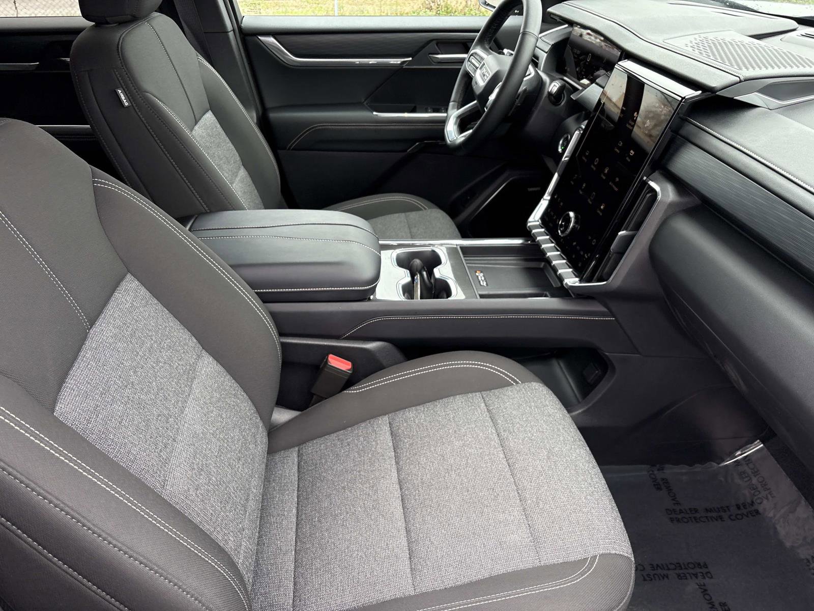 Certified 2025 GMC Acadia Elevation image 33