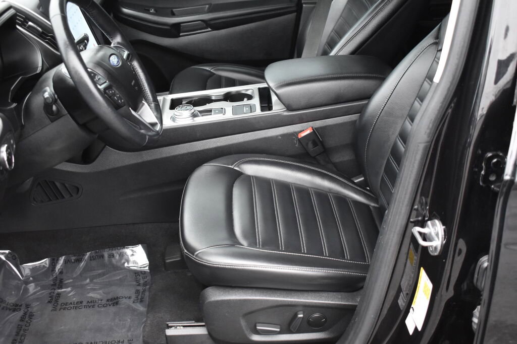 Used 2023 Ford Edge SEL image 15