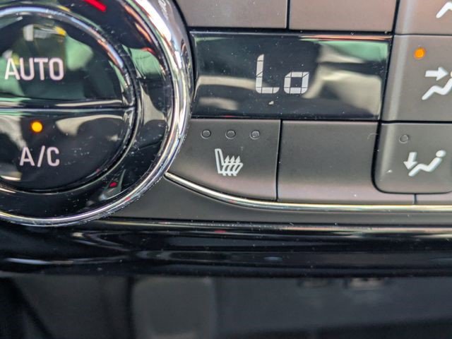 Certified 2025 Chevrolet Trax LT w/ LT Convenience Package image 25