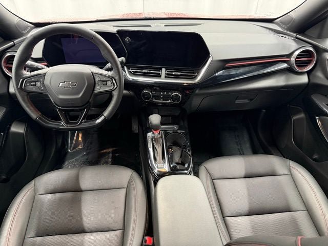 Used 2024 Chevrolet Trax RS FWD image 4