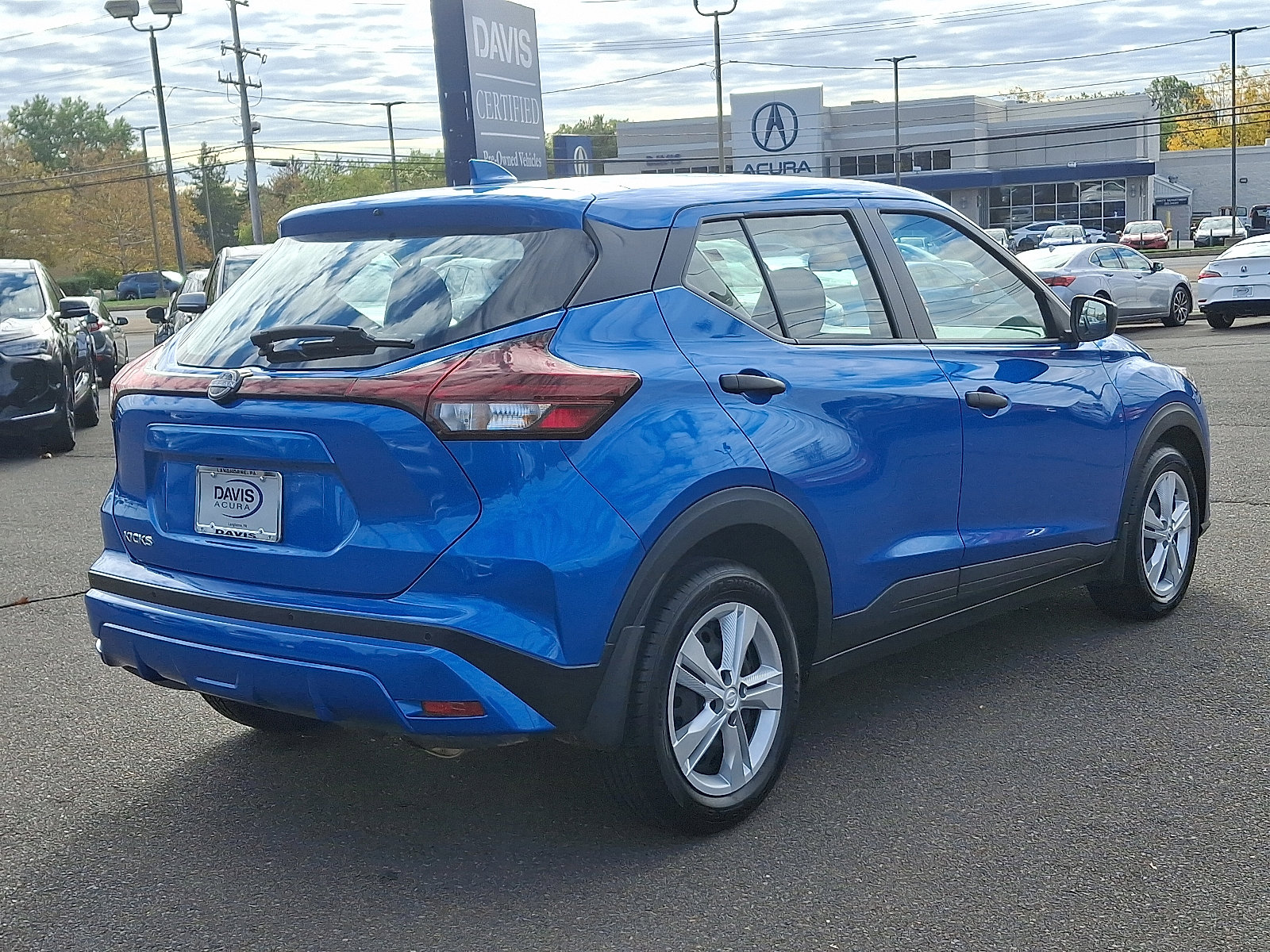 Used 2024 Nissan Kicks S image 4