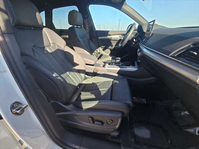 Used 2025 Audi Q5 2.0T Premium image 11