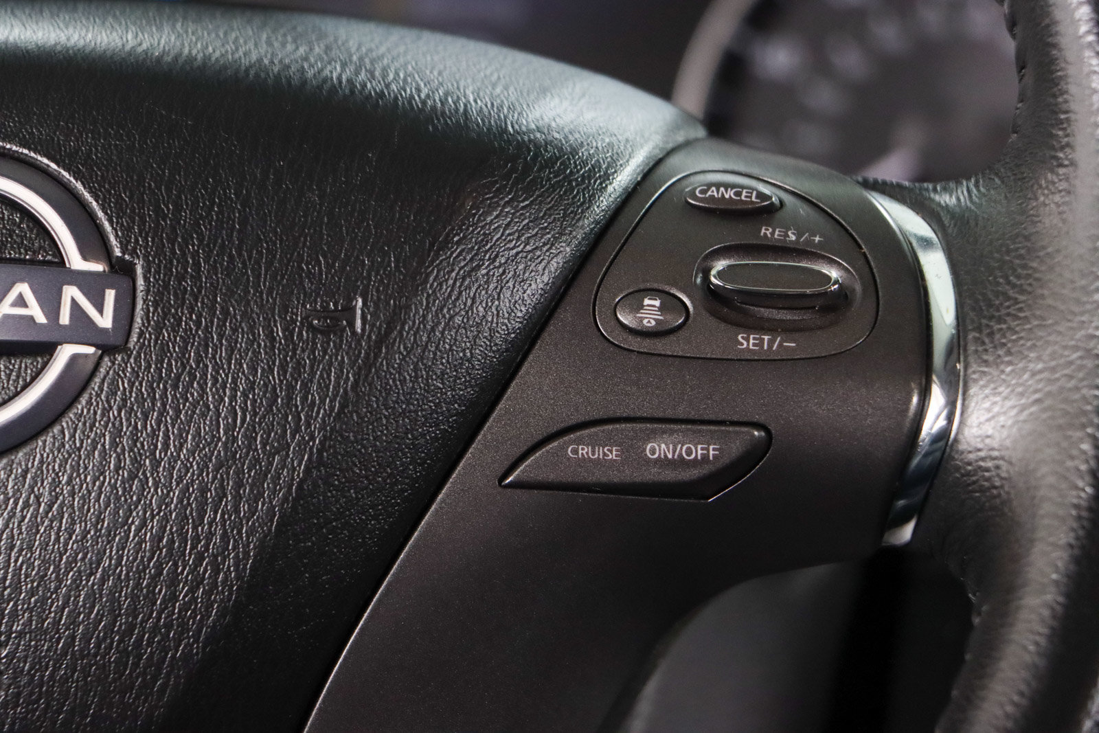 Used 2023 Nissan Murano SV FWD image 14