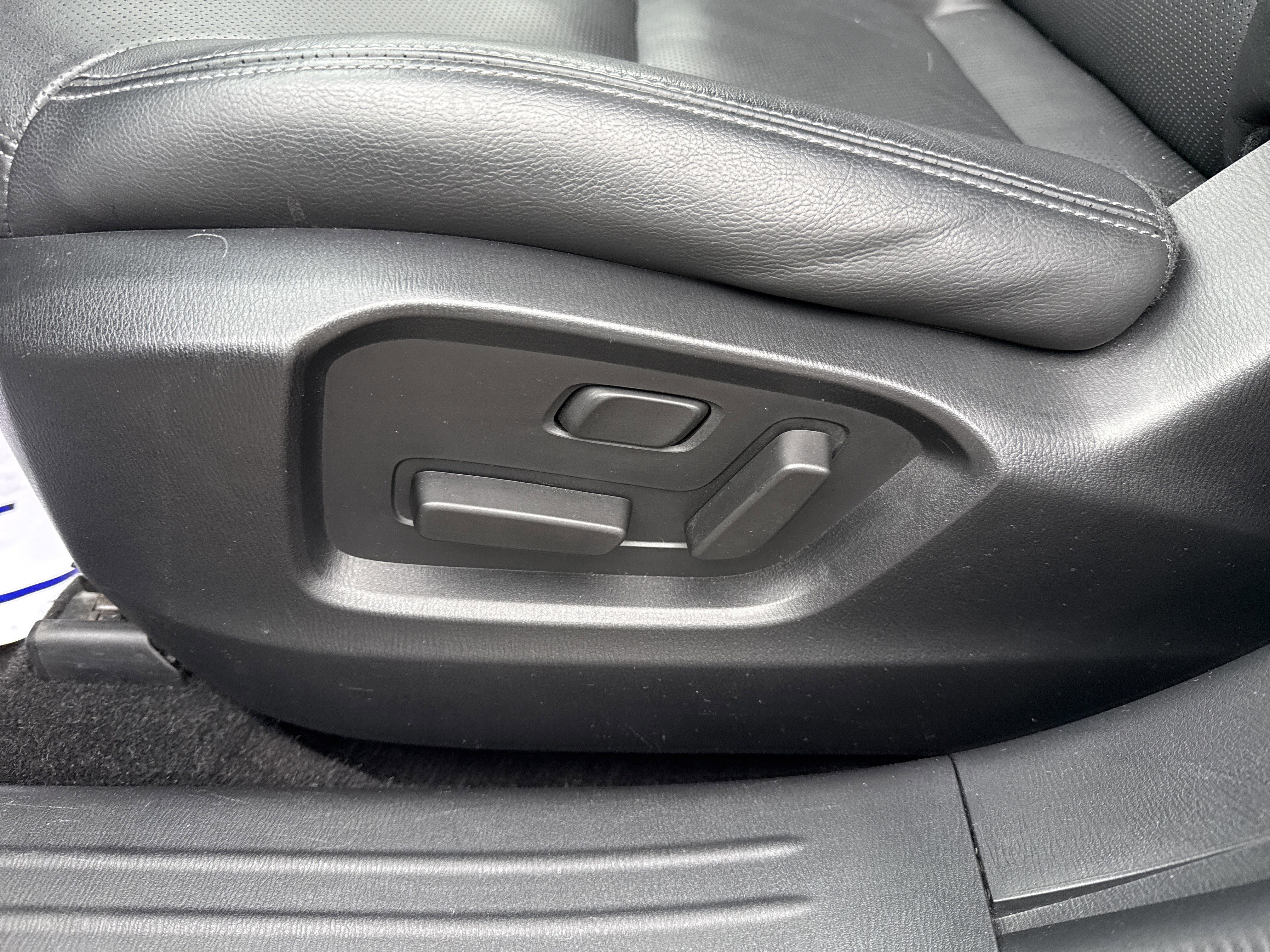 Used 2023 MAZDA CX-9 Touring image 15