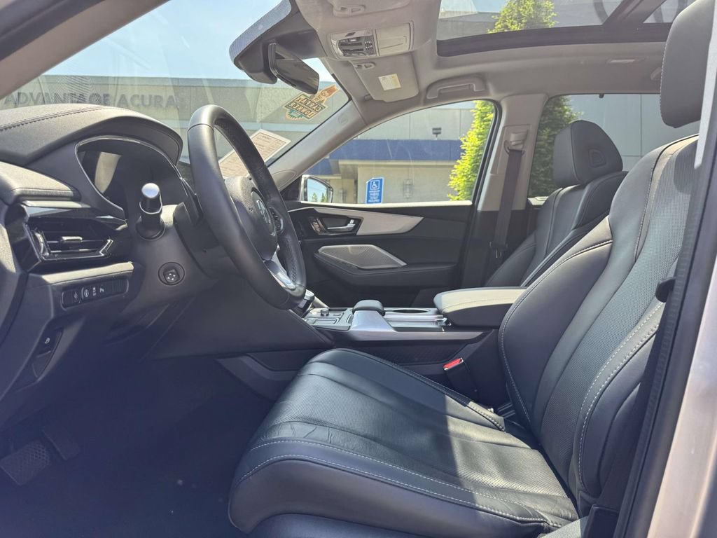 Certified 2023 Acura MDX SH-AWD w/ Technology Package image 14