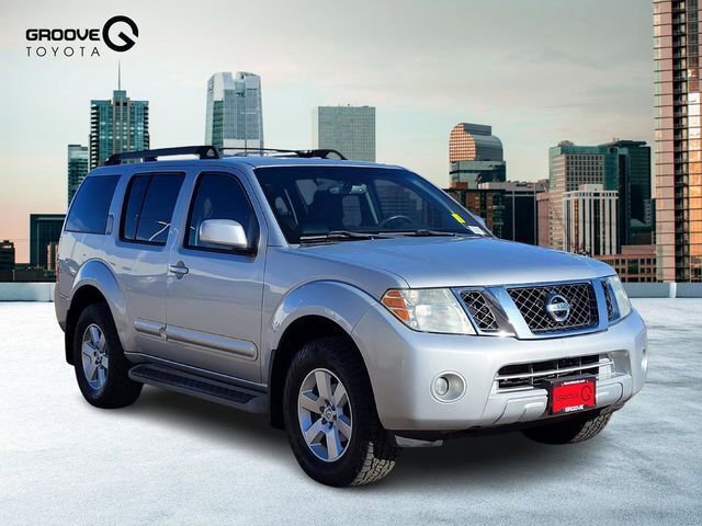 Used 2011 Nissan Pathfinder SV image 8