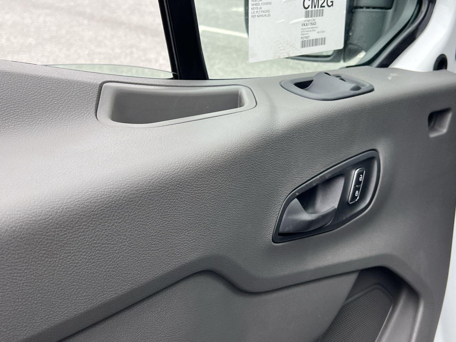 New 2027 Ford Transit 250 148 Medium Roof RWD image 14