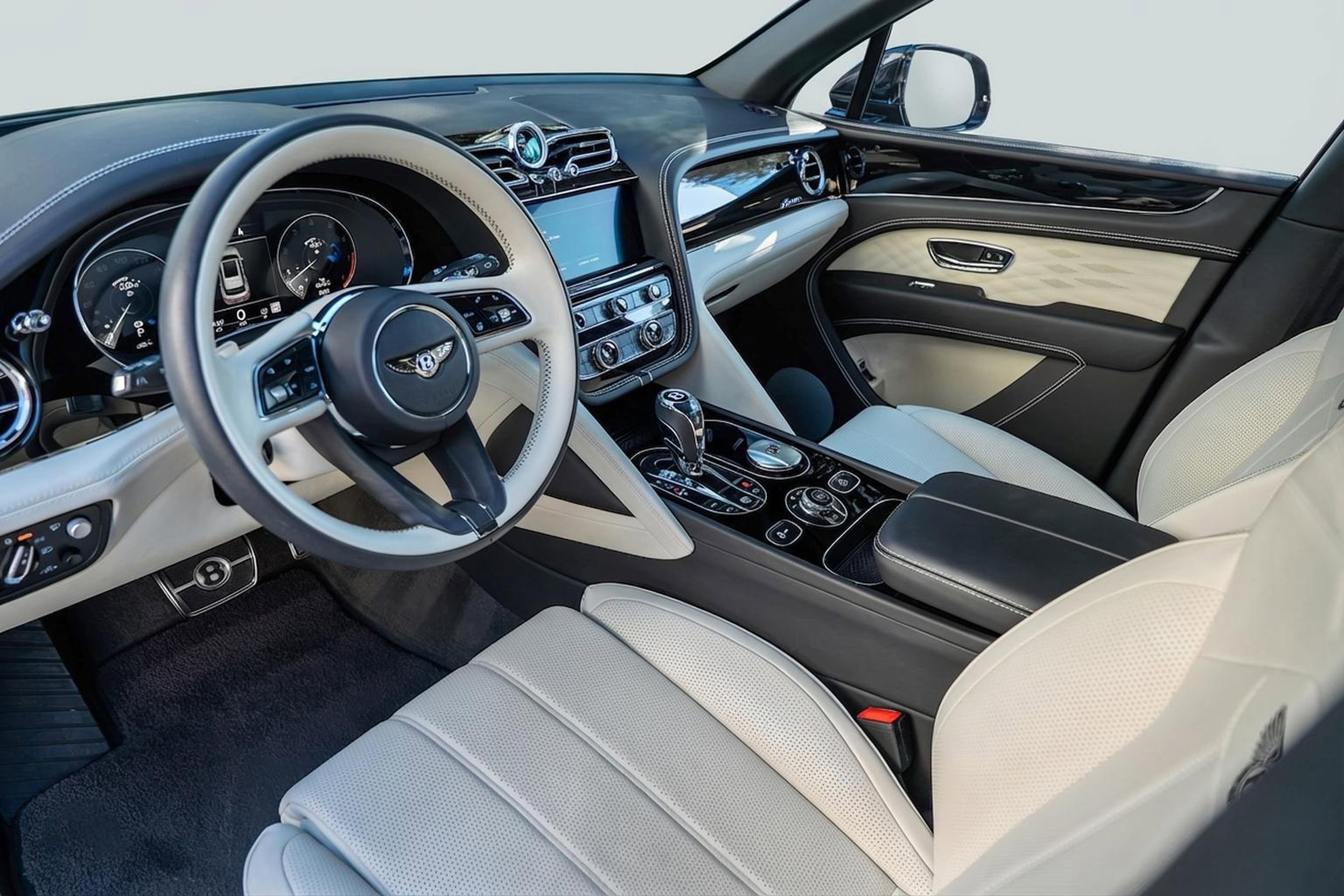 Used 2023 Bentley Bentayga Extended Wheelbase image 9