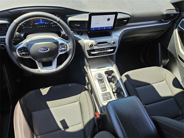 Used 2023 Ford Explorer XLT image 7