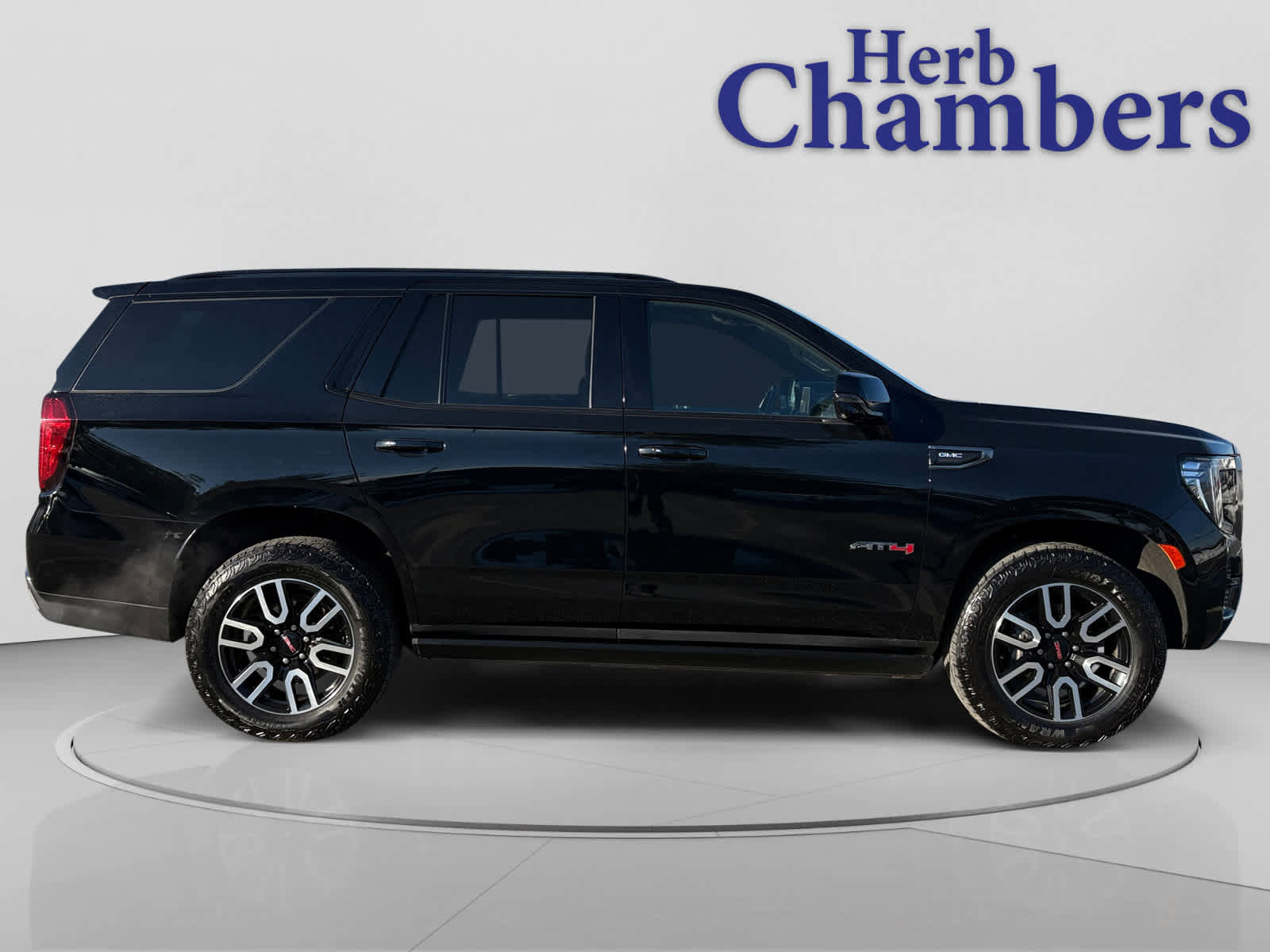 Used 2023 GMC Yukon AT4 w/ AT4 Premium Package image 16