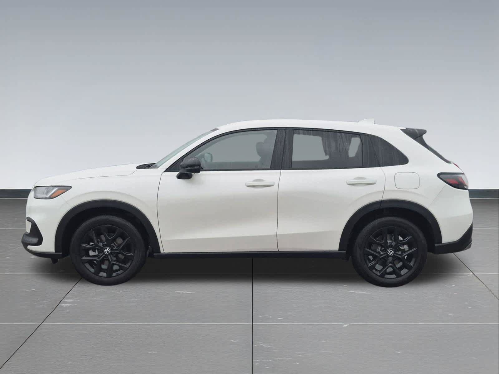 Certified 2025 Honda HR-V Sport image 3