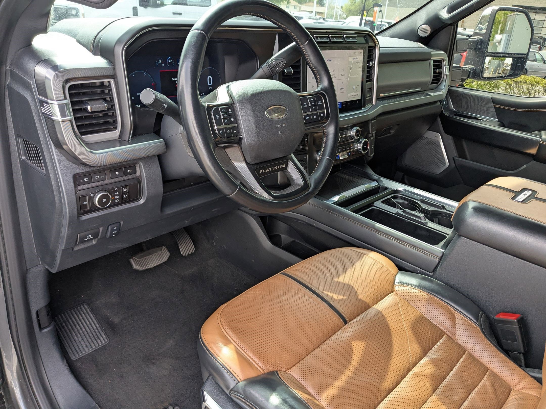 Used 2024 Ford F450 Platinum image 17