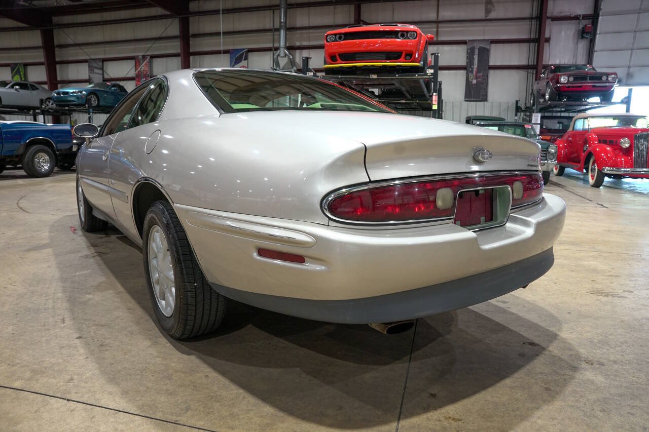 Used 1996 Buick Riviera Supercharged Coupe FWD image 6