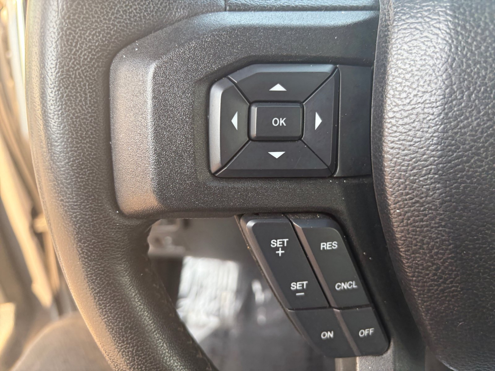 Used 2020 Ford F150 XLT w/ Equipment Group 302A Luxury AWD/4WD image 21