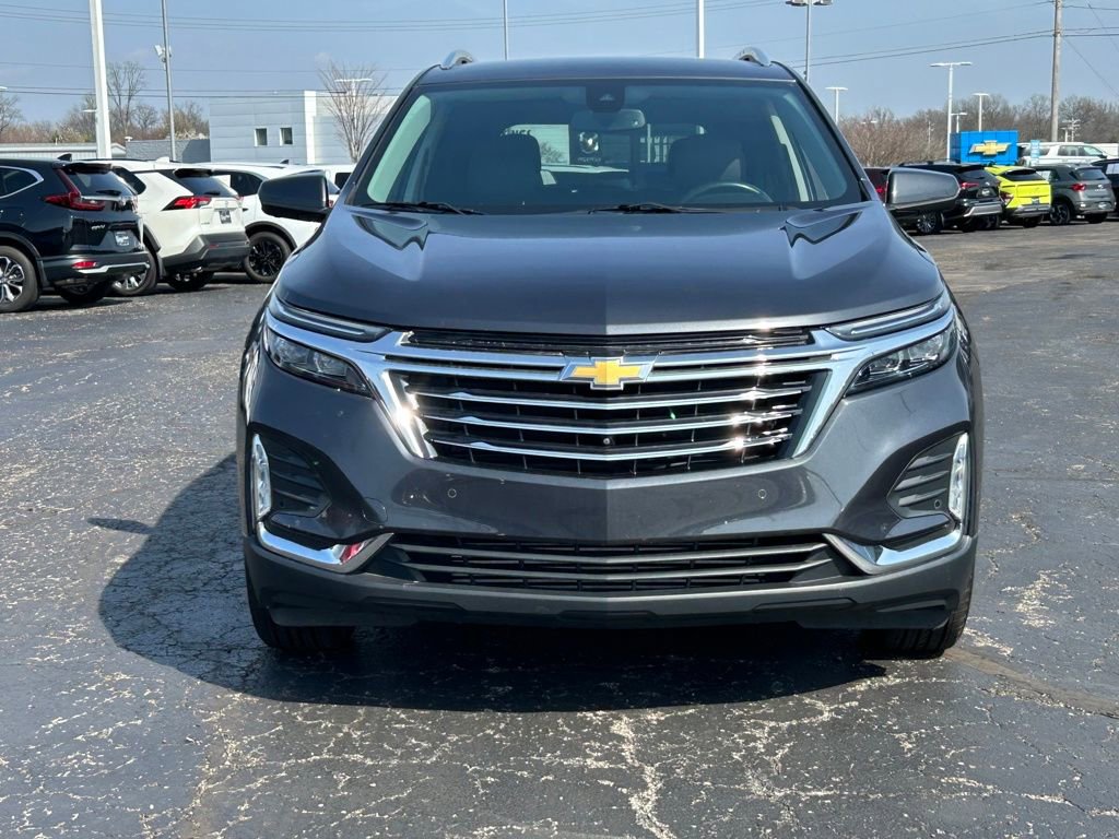Used 2022 Chevrolet Equinox Premier FWD image 2