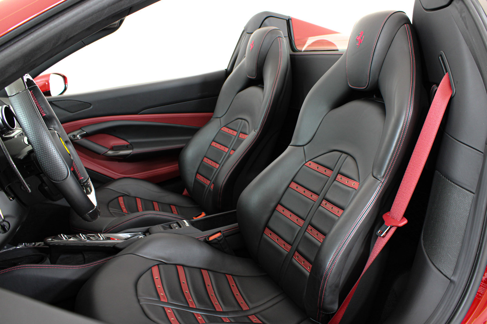 Certified 2023 Ferrari F8 Tributo RWD image 45