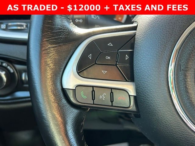 Used 2018 Jeep Renegade Latitude w/ Cold Weather Group image 20