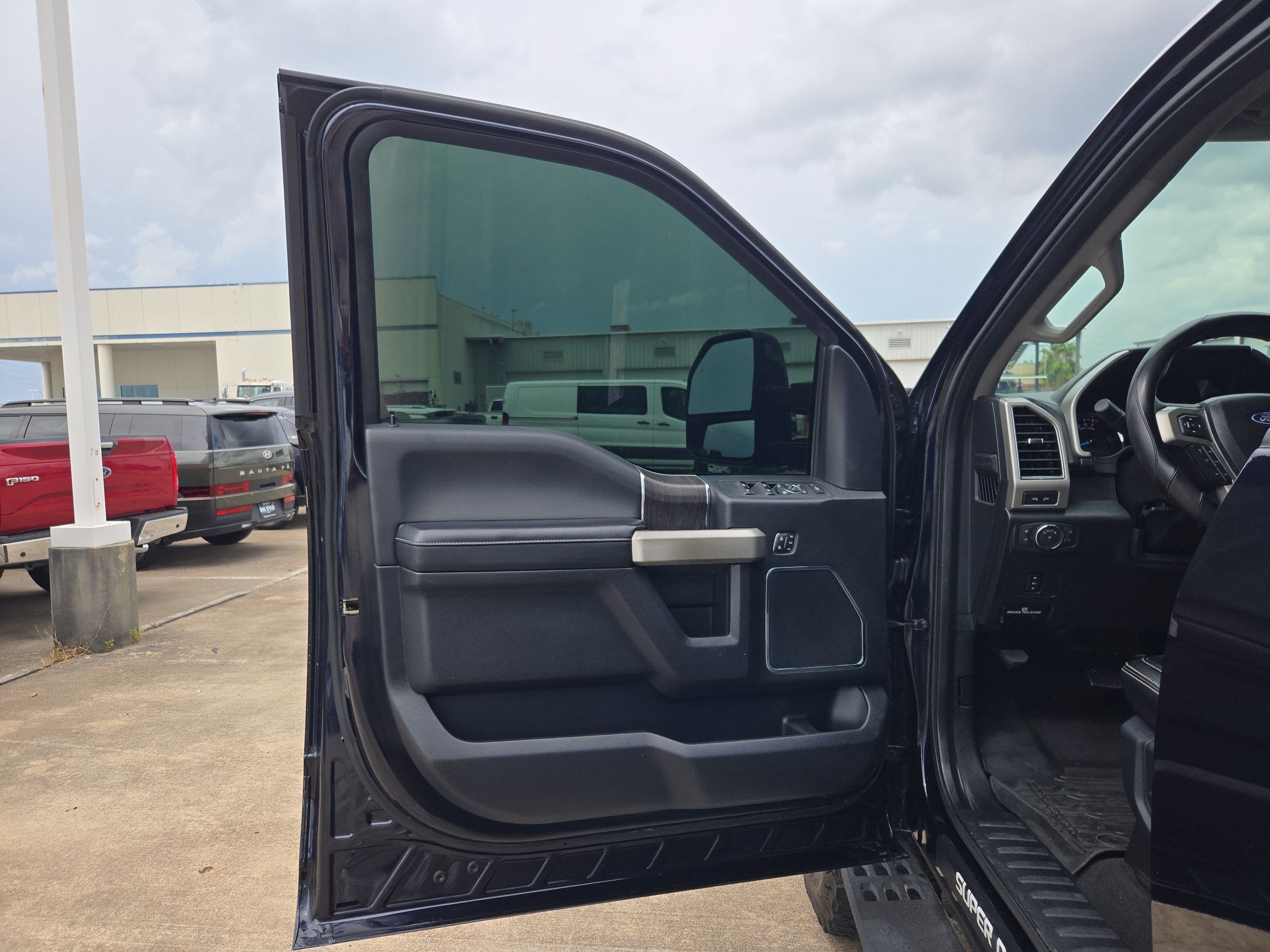 Used 2021 Ford F250 Lariat AWD/4WD image 14