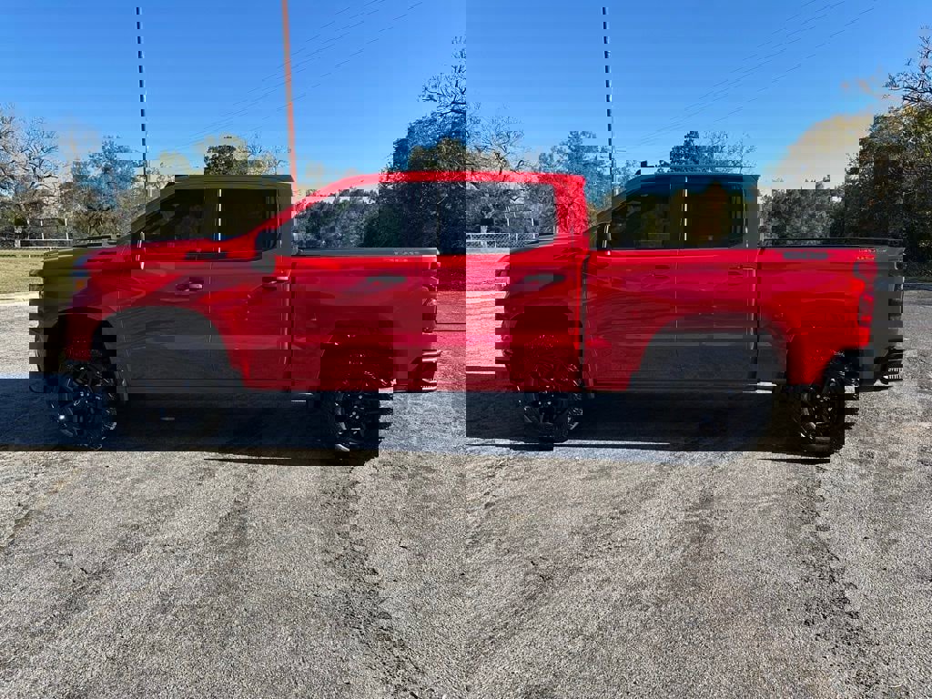 New 2026 Chevrolet Silverado 1500 Custom Trail Boss w/ Dark Appearance Package image 3