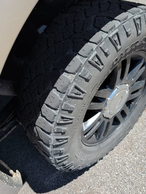 Used 2012 Ford F150 Lariat w/ Lariat Plus Pkg AWD/4WD image 7