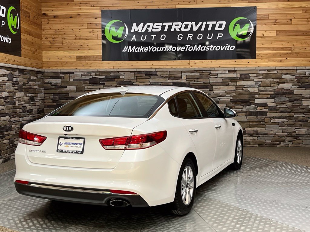 Used 2016 Kia Optima LX FWD image 25